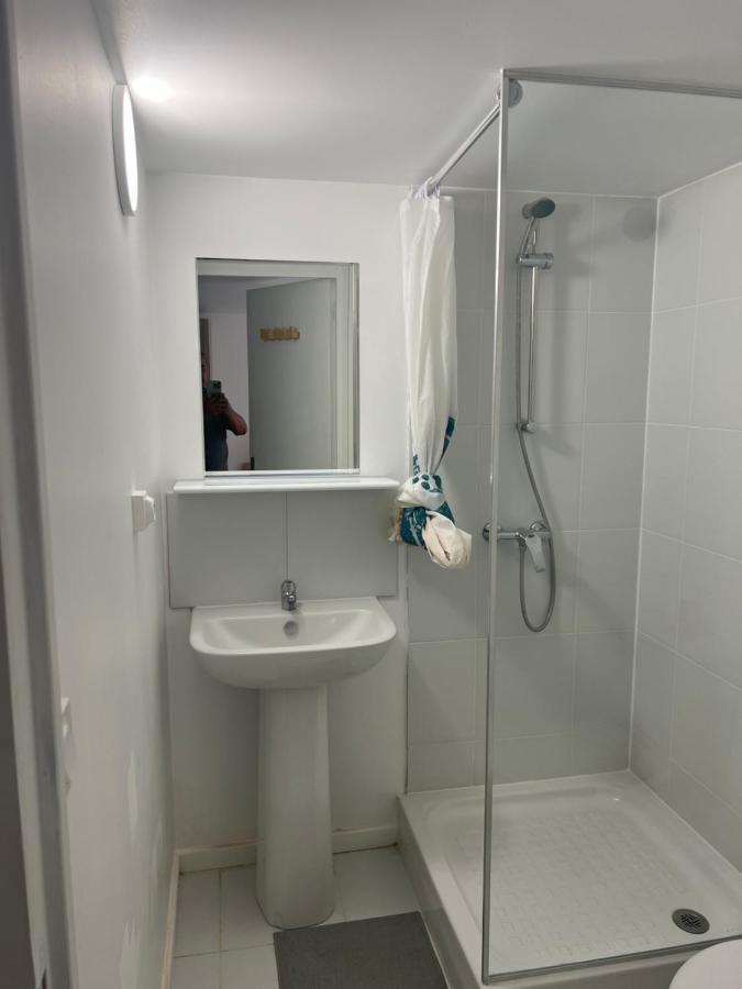 Chaudari Guest House Palaiseau Exterior photo